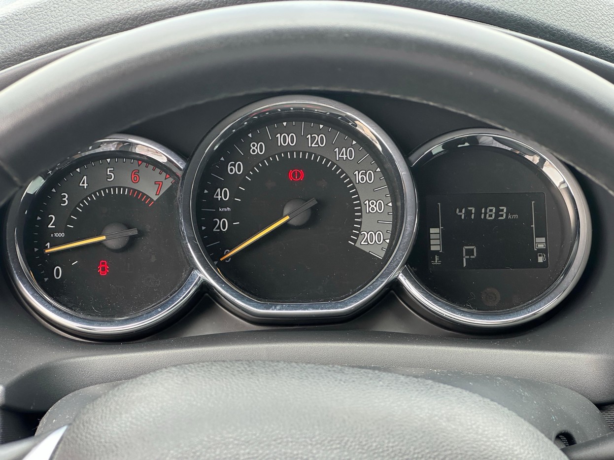 Car Image 10
