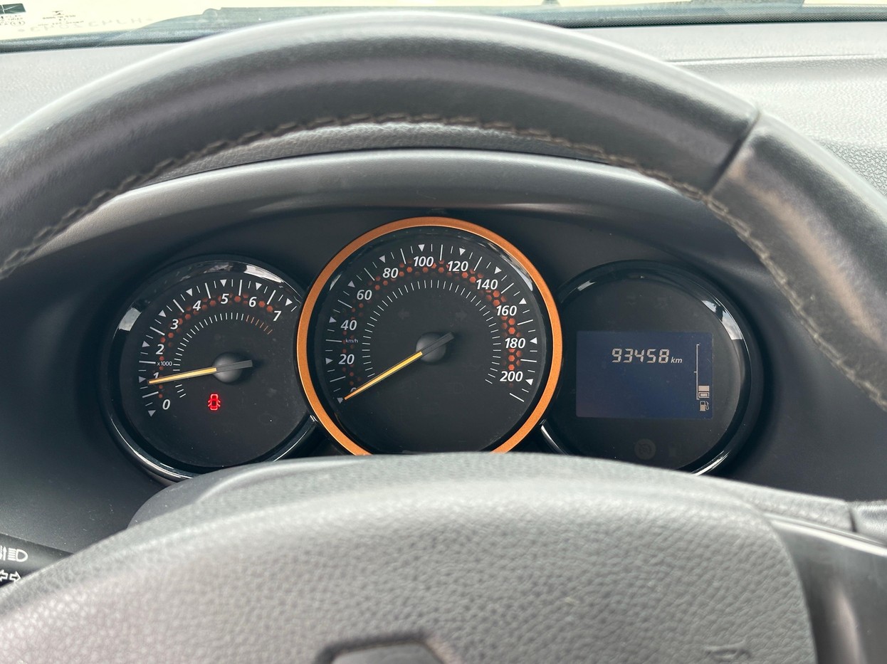 Car Image 9