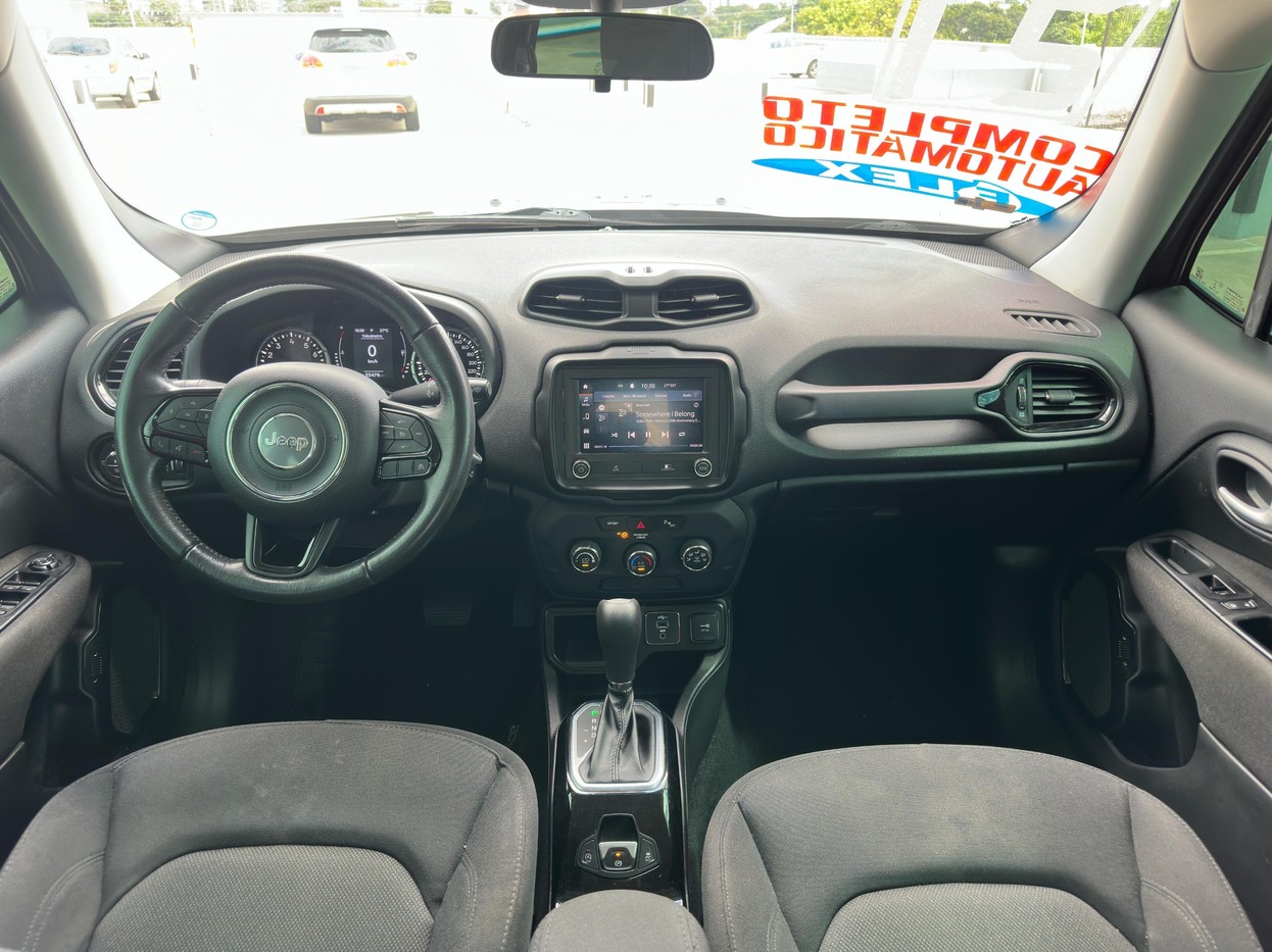 Car Image 10