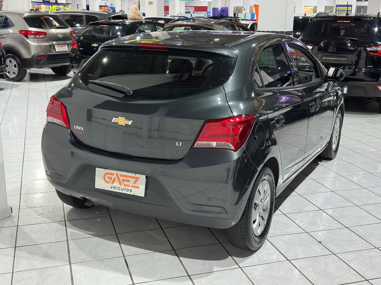 Car Image 13