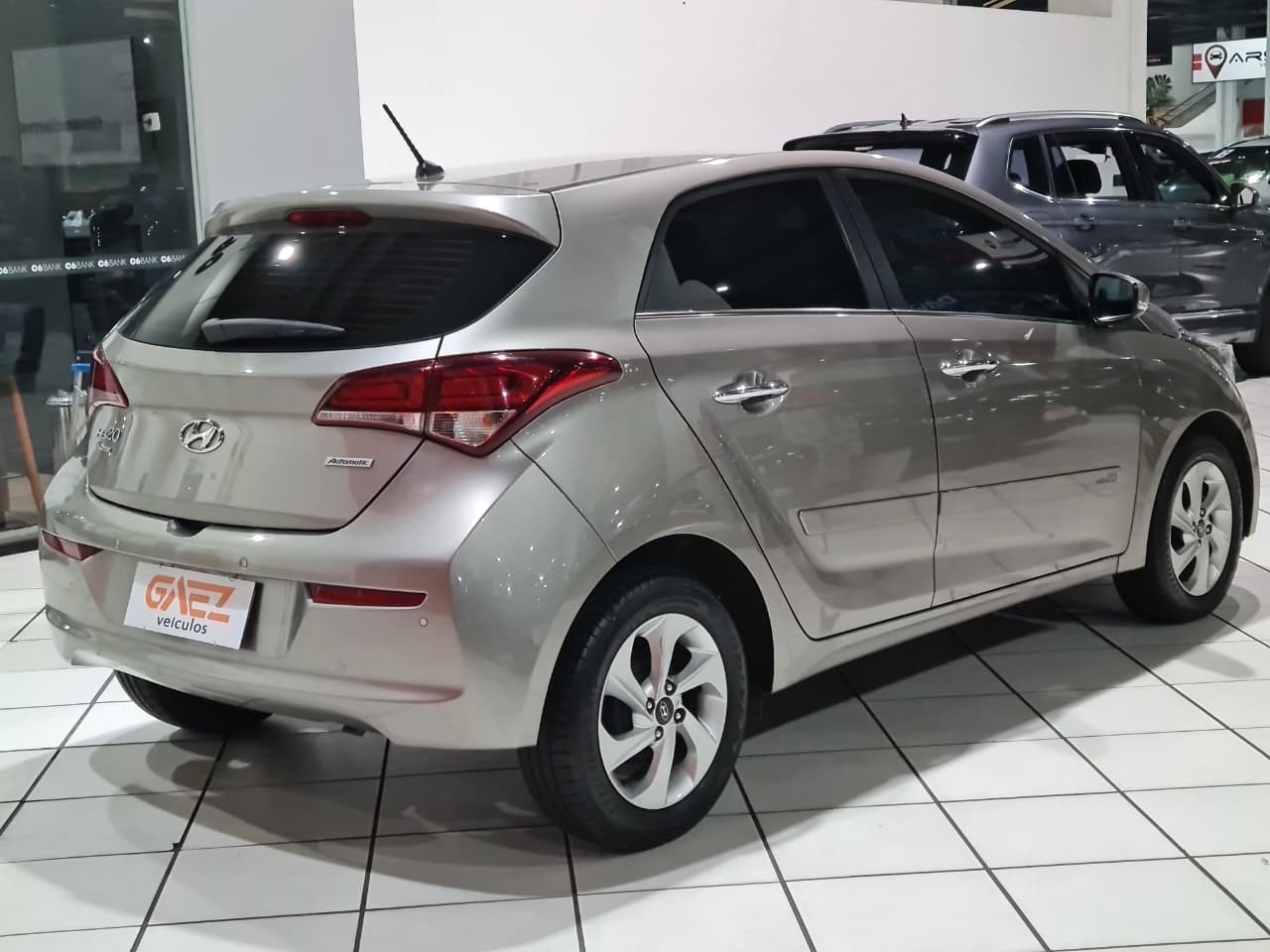 Car Image 17