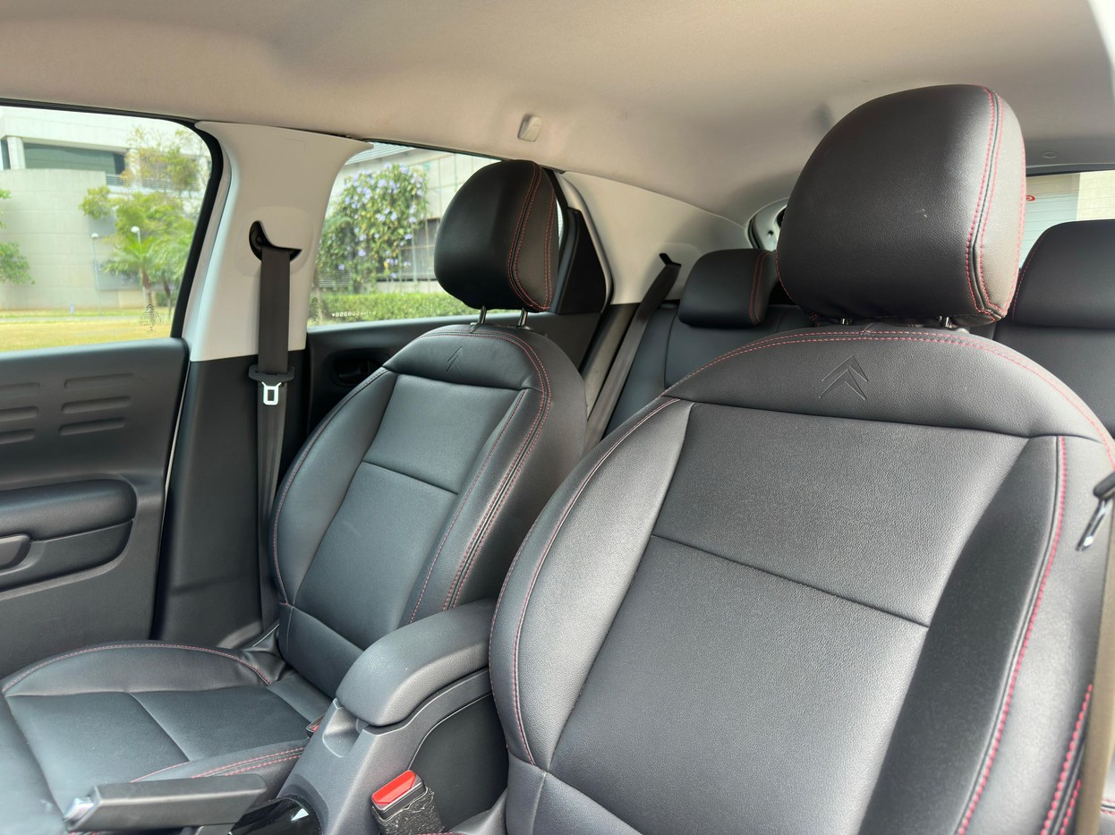 Car Image 12
