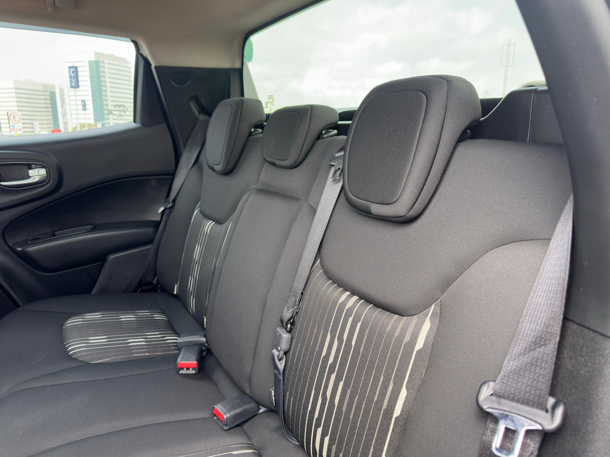 Car Image 10