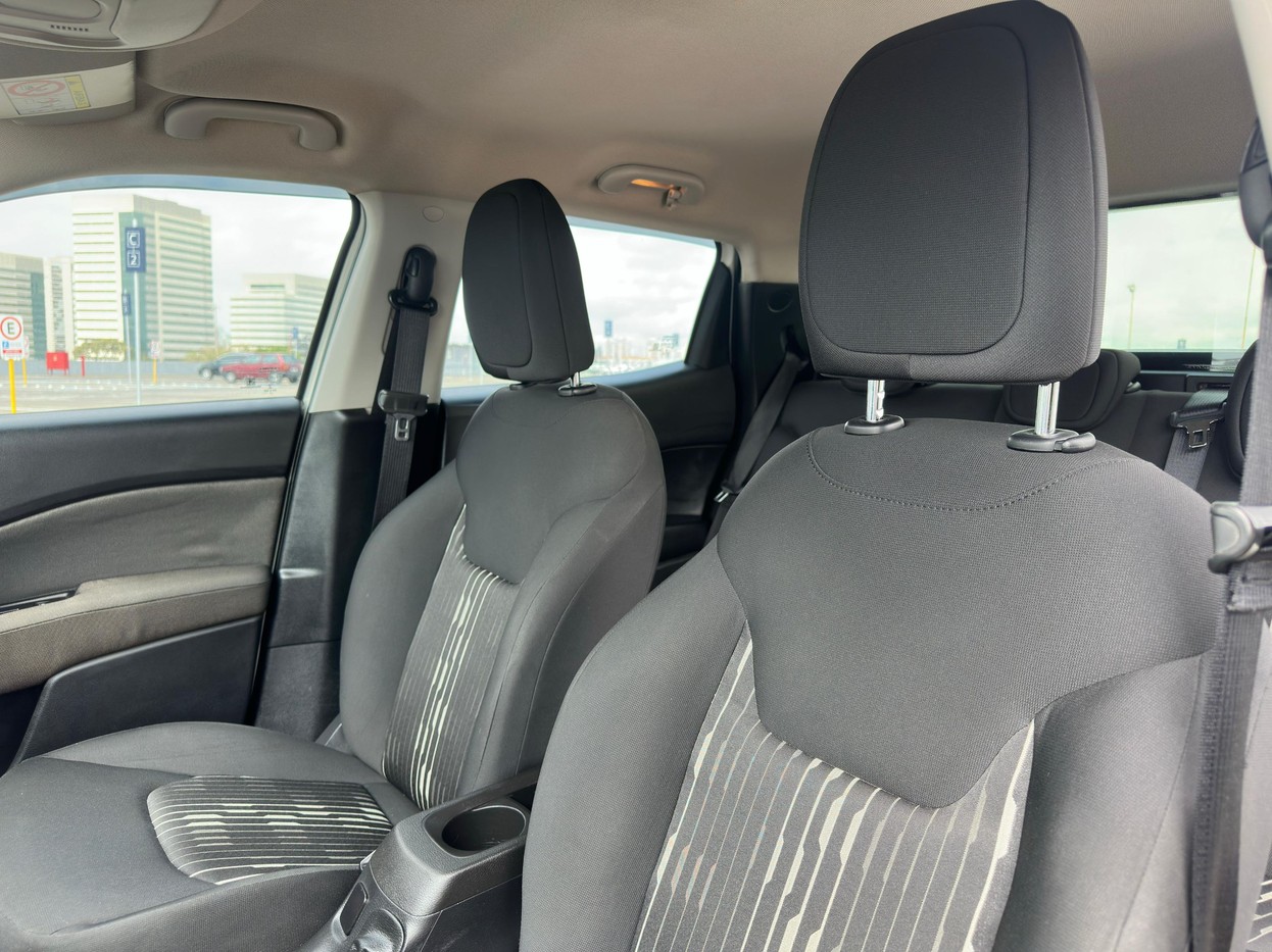 Car Image 11