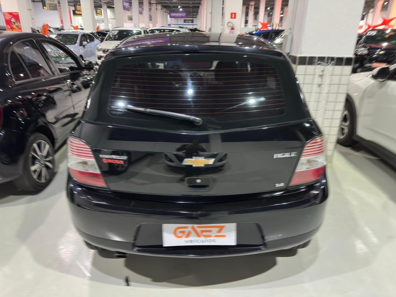 Car Image 14