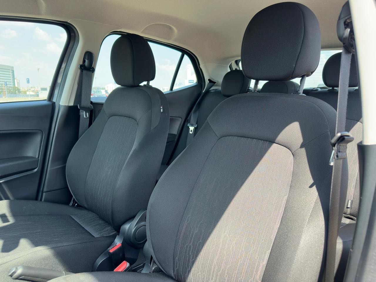 Car Image 8