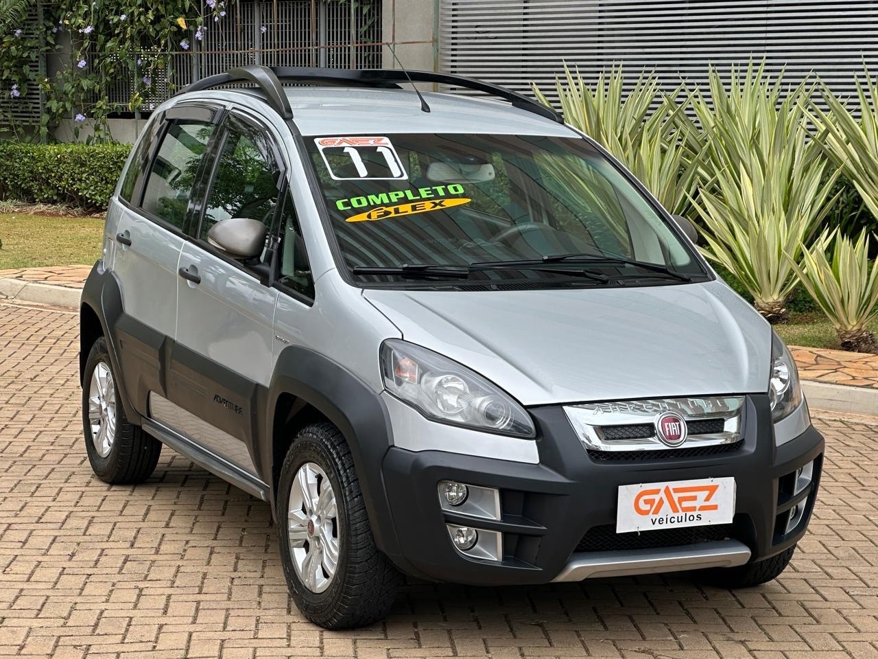 Car Image 17