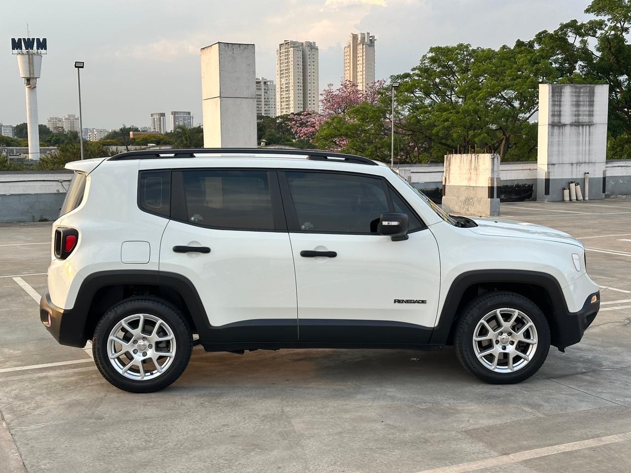 RENEGADE 1.8 16V SPORT