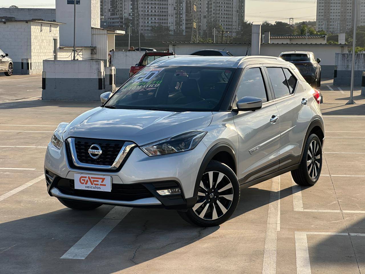NISSAN KICKS