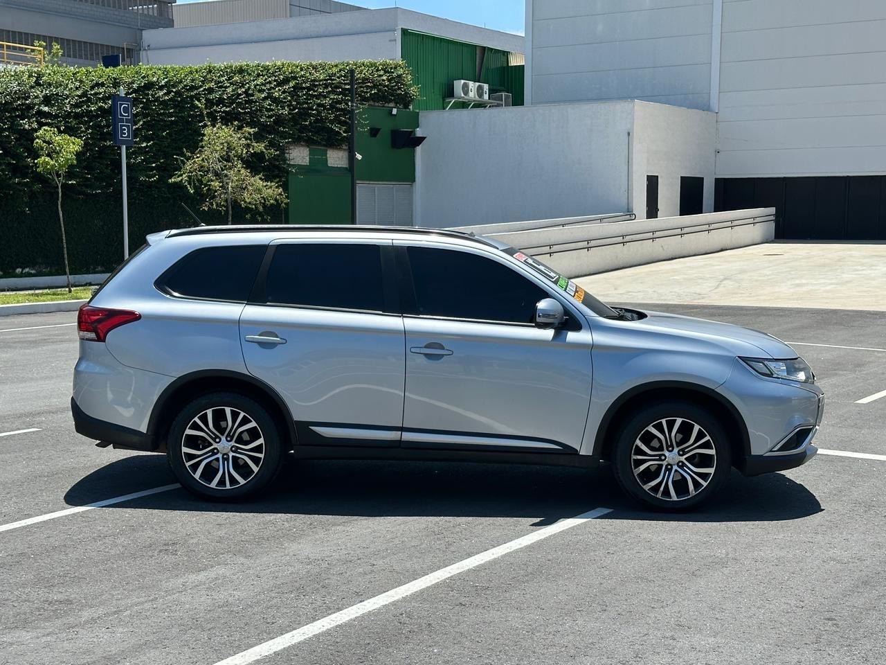 MITSUBISHI OUTLANDER 2.0 16V