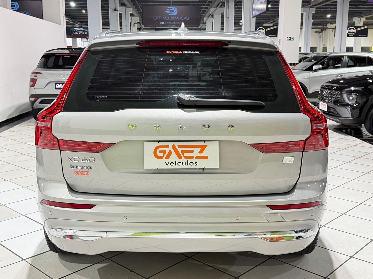 VOLVO XC60 2.0 T8 RECHARGE PLUS AWD