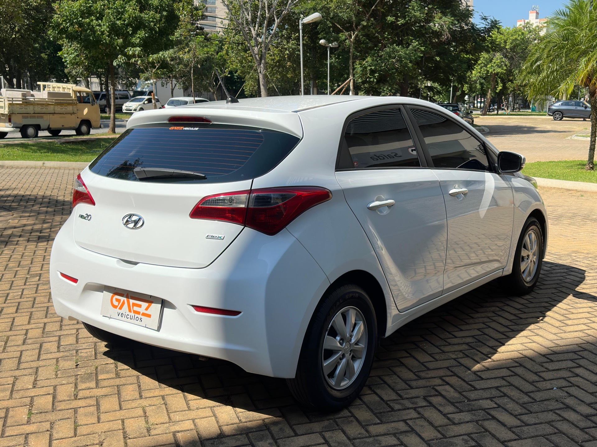 HYUNDAI HB20