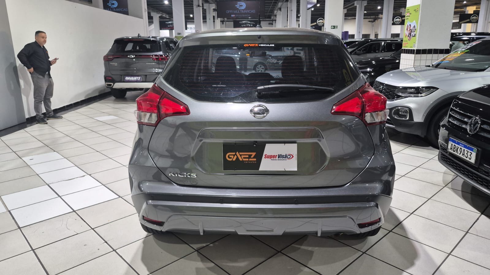NISSAN KICKS