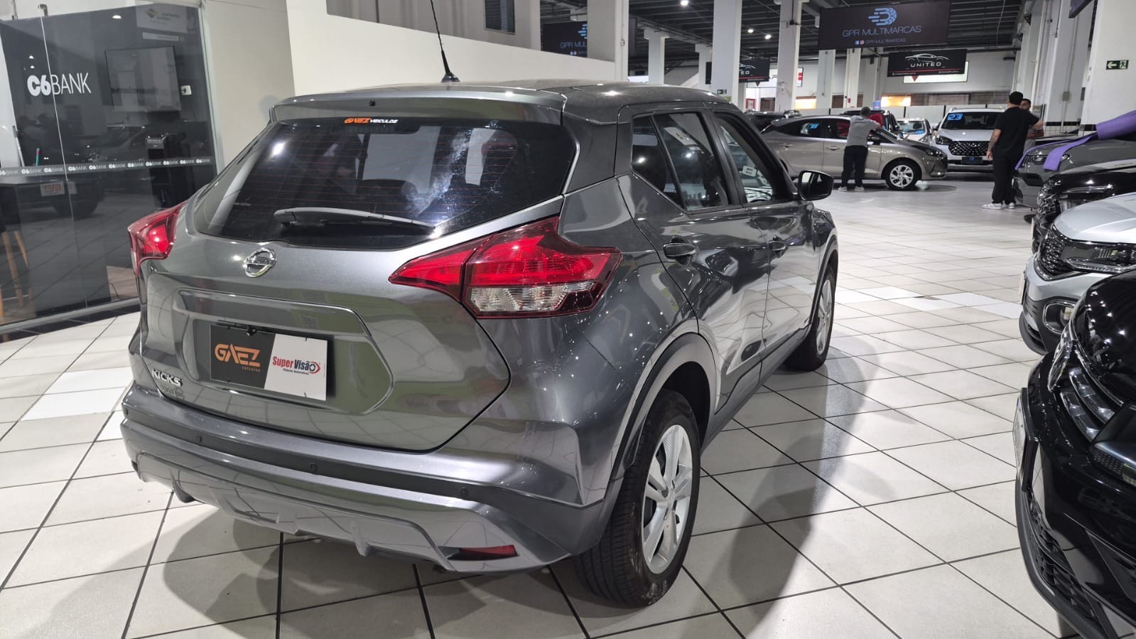 NISSAN KICKS