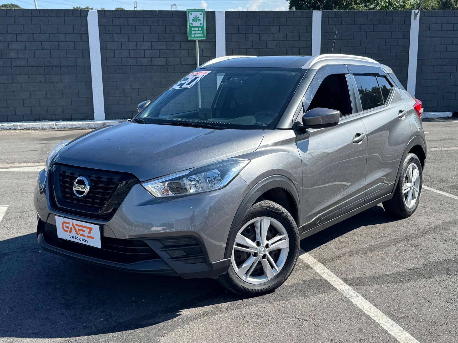 NISSAN KICKS