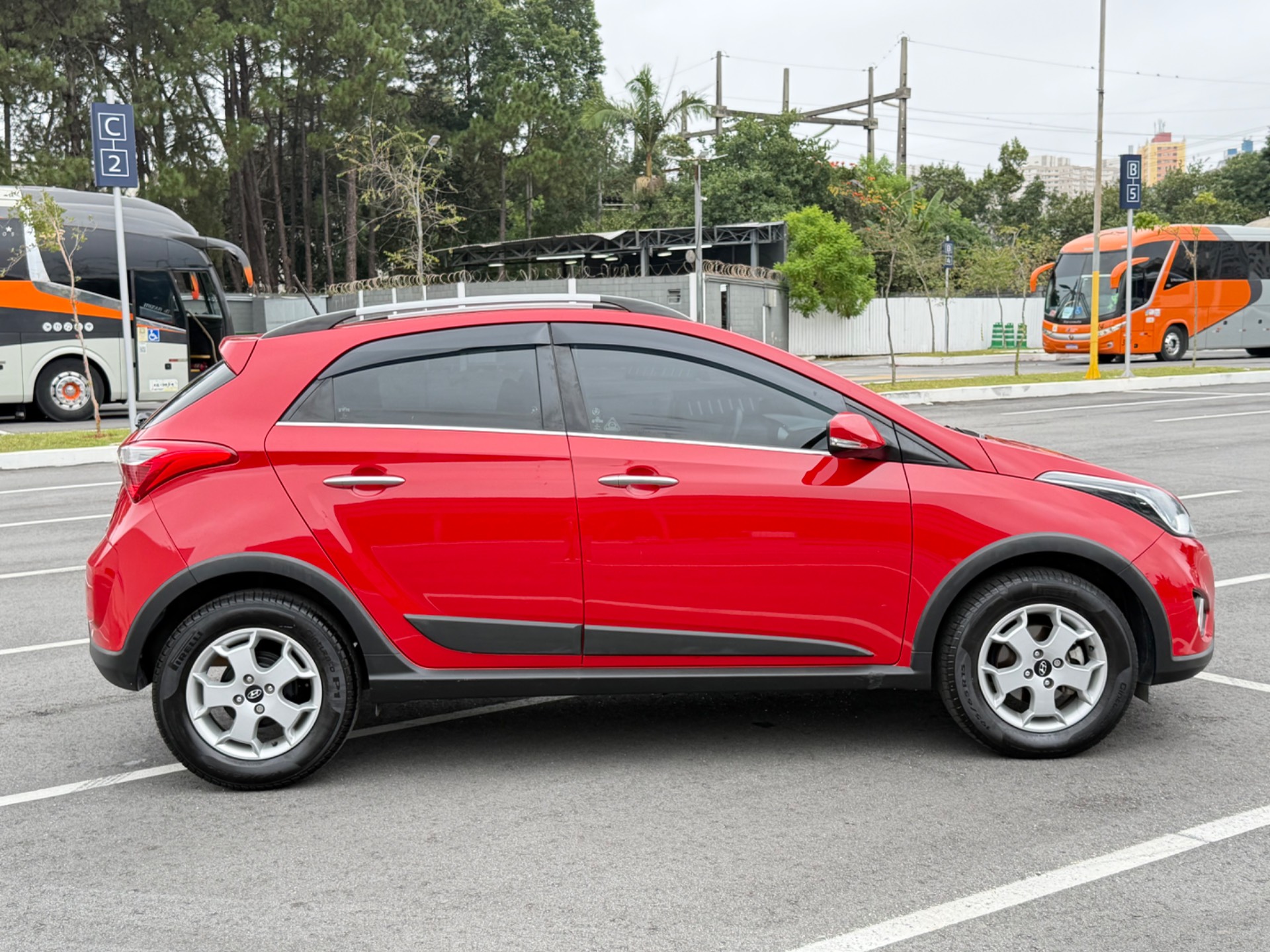 HYUNDAI HB20X