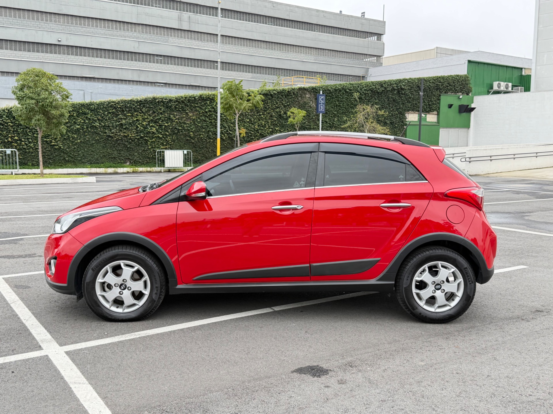 HYUNDAI HB20X