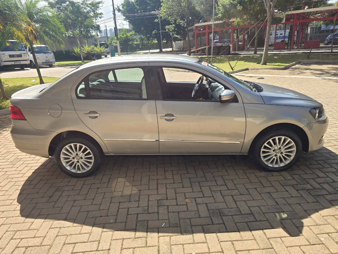 VOLKSWAGEN VOYAGE
