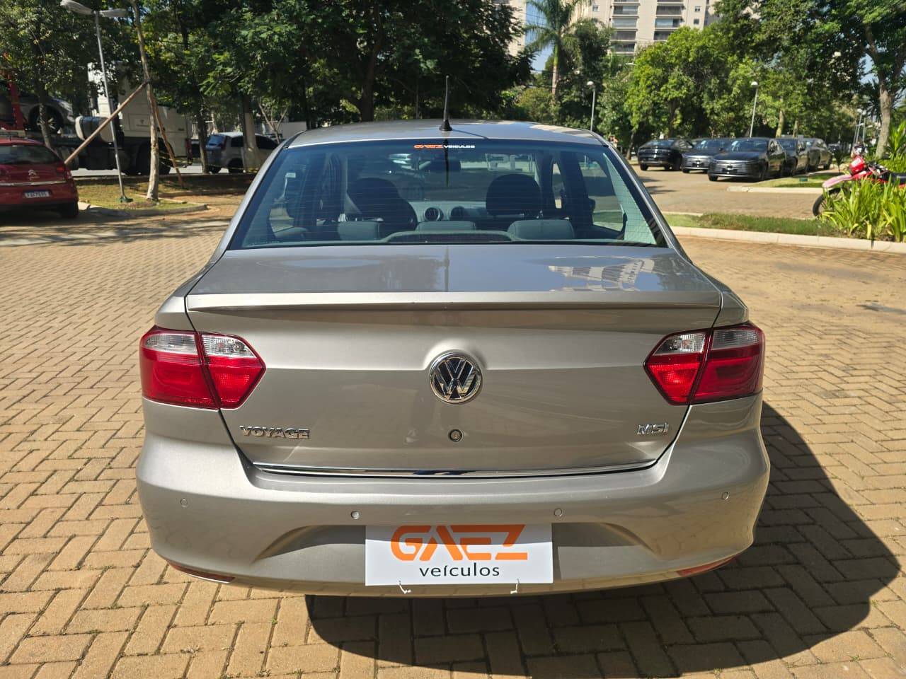 VOLKSWAGEN VOYAGE