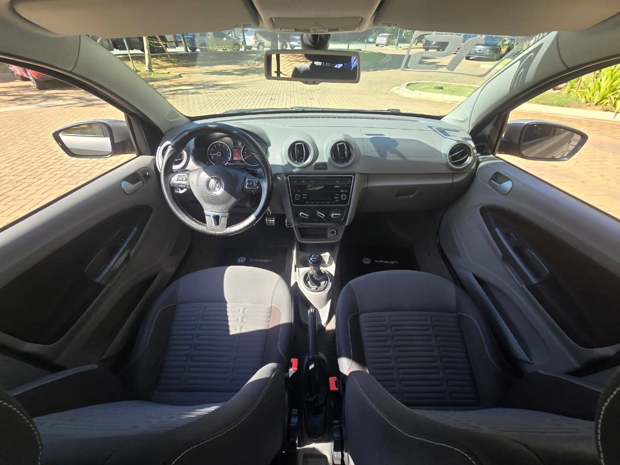 VOLKSWAGEN VOYAGE