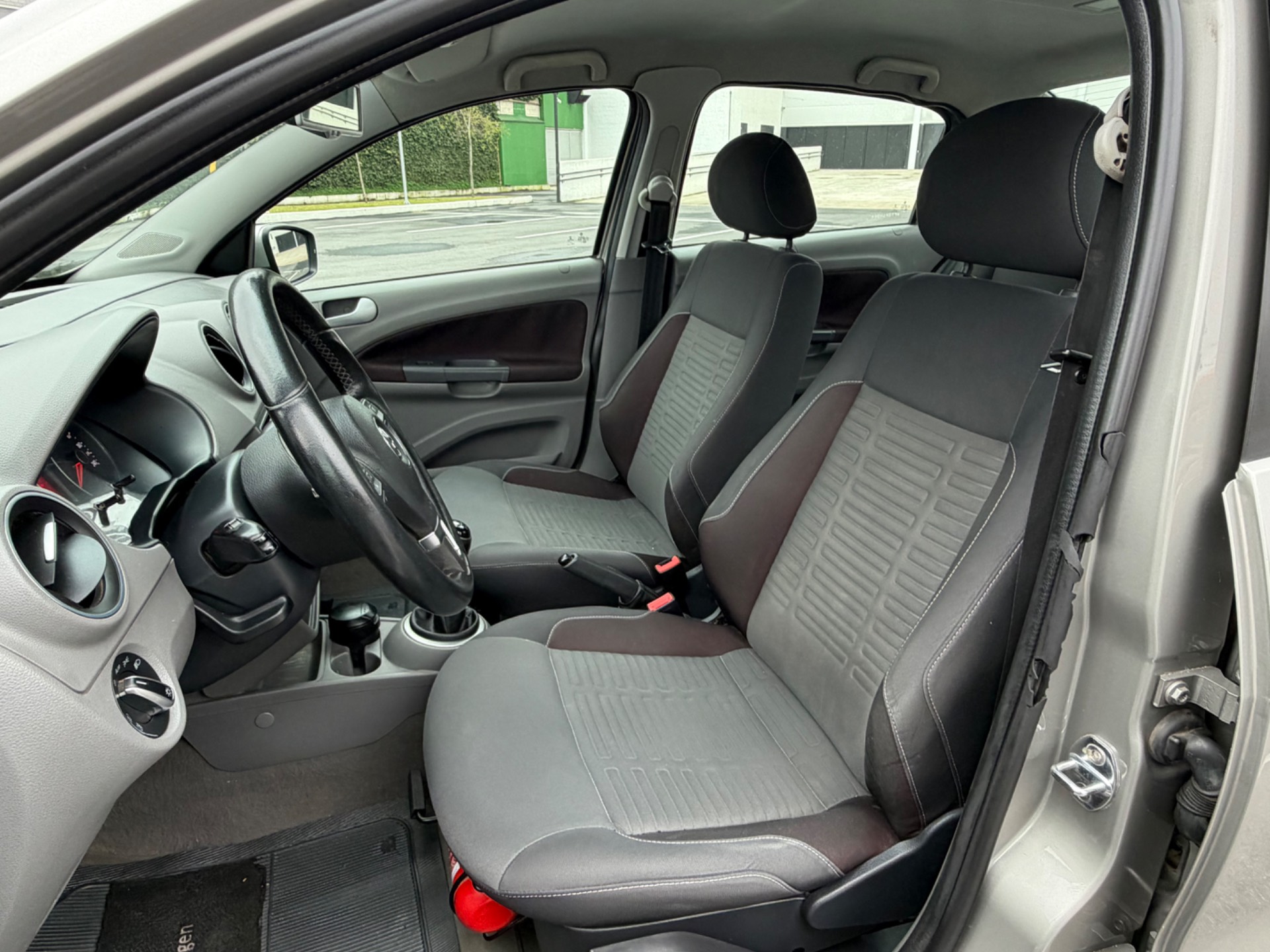 VOLKSWAGEN VOYAGE