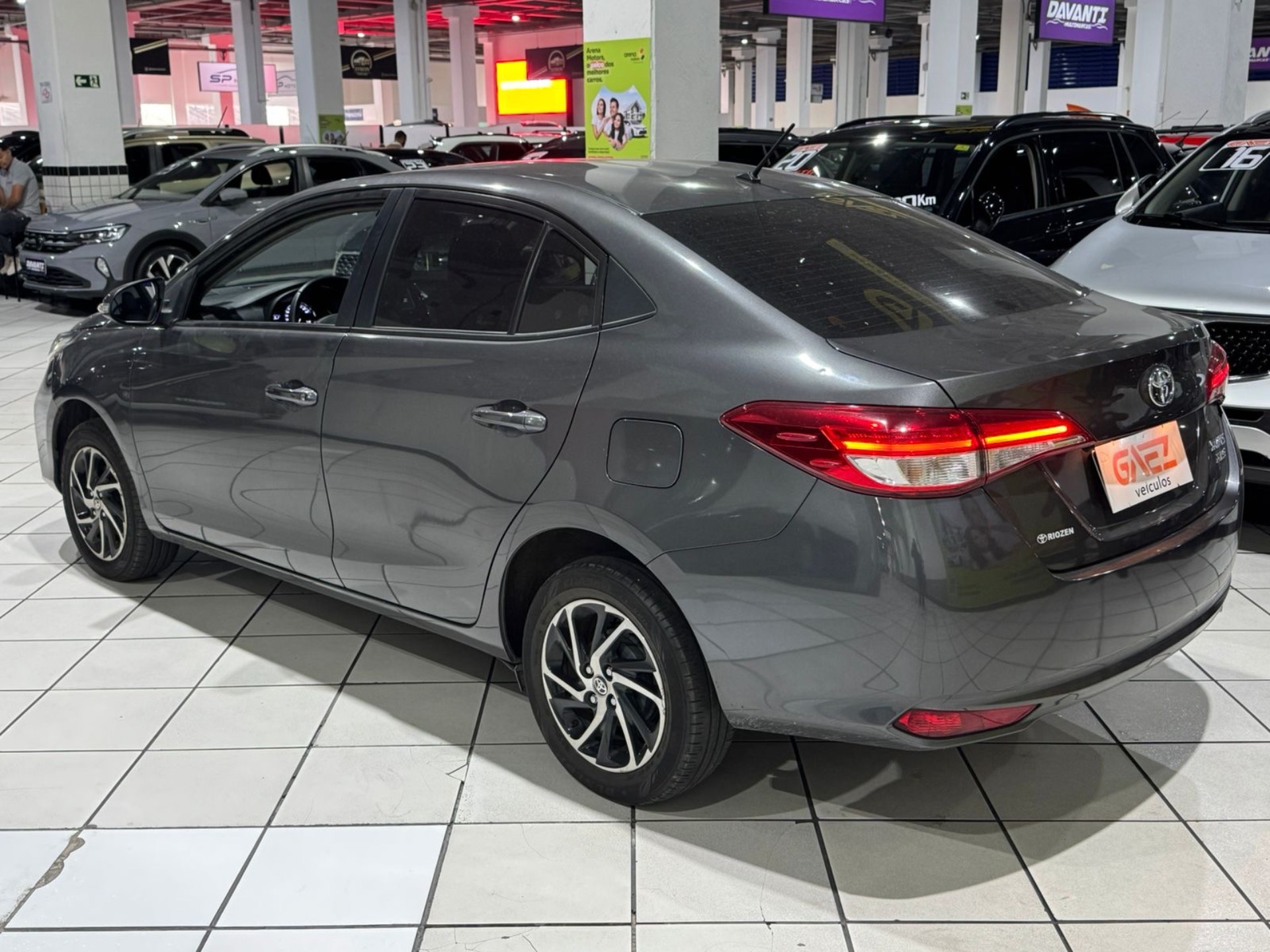 TOYOTA YARIS