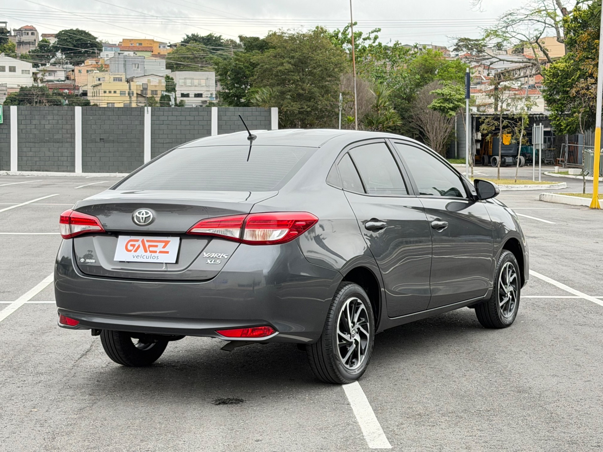 TOYOTA YARIS