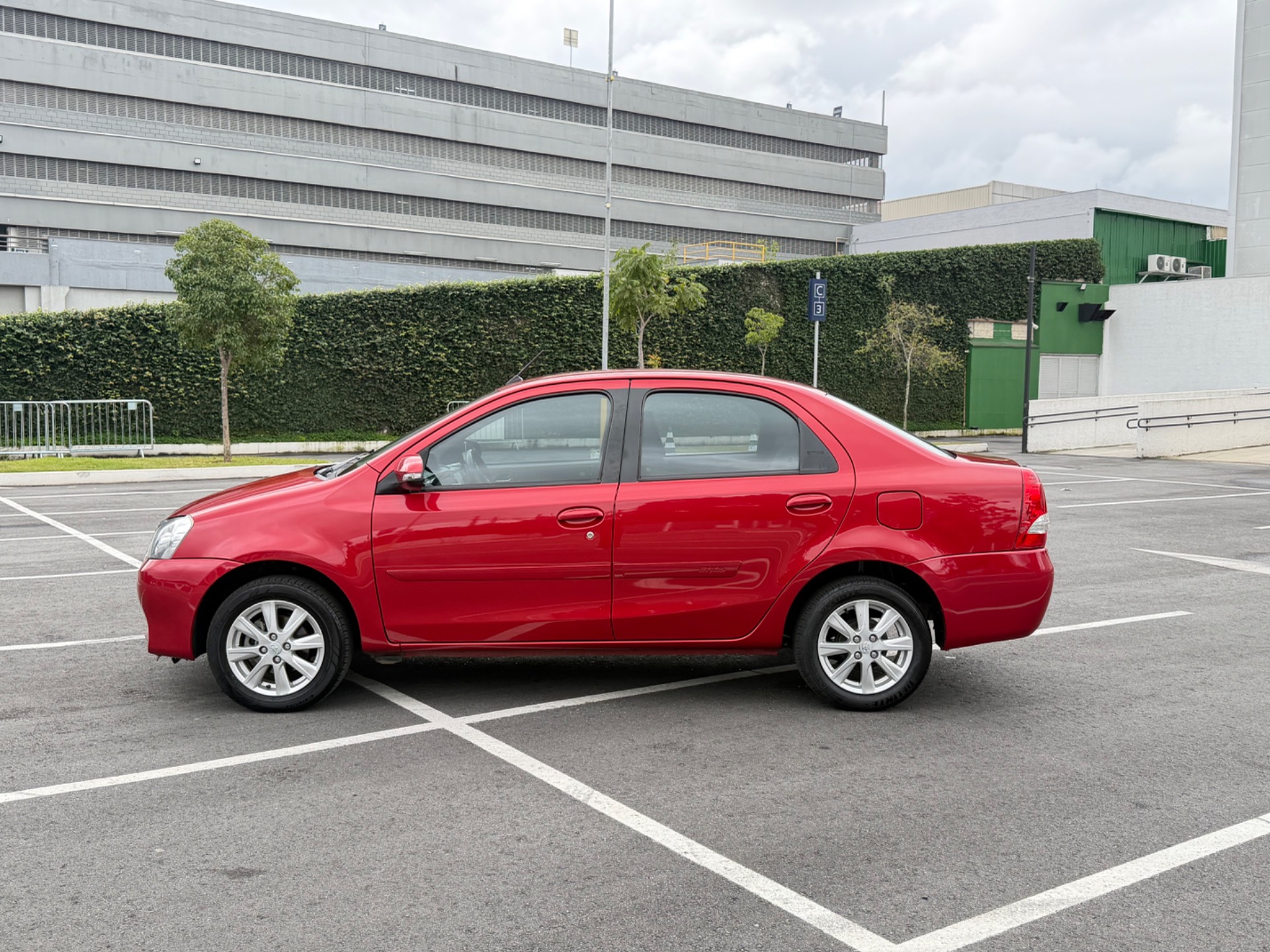 TOYOTA ETIOS
