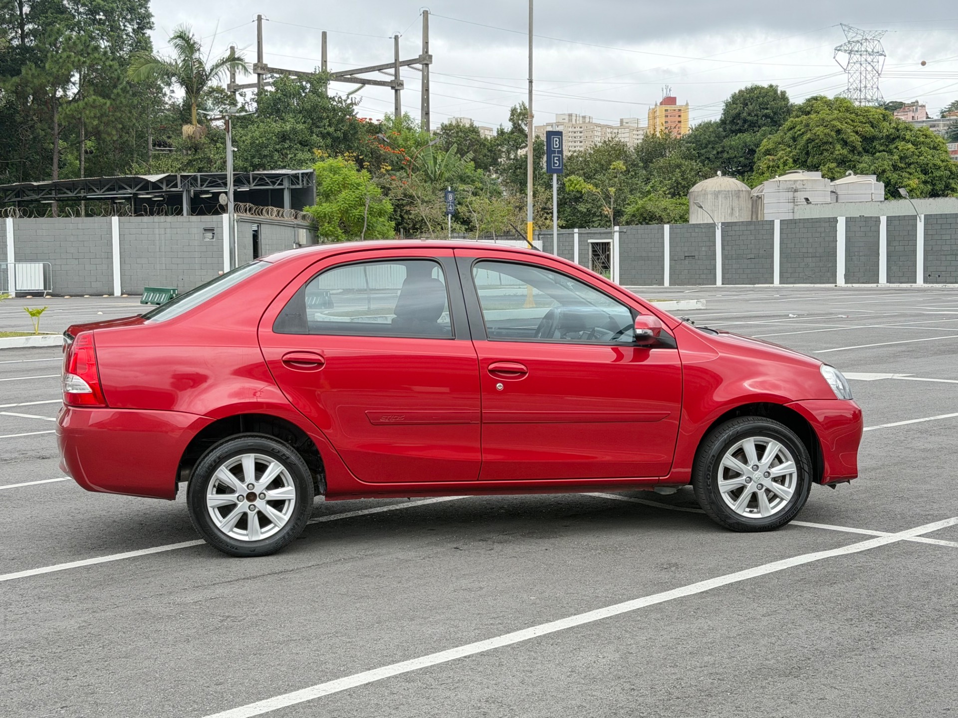 TOYOTA ETIOS