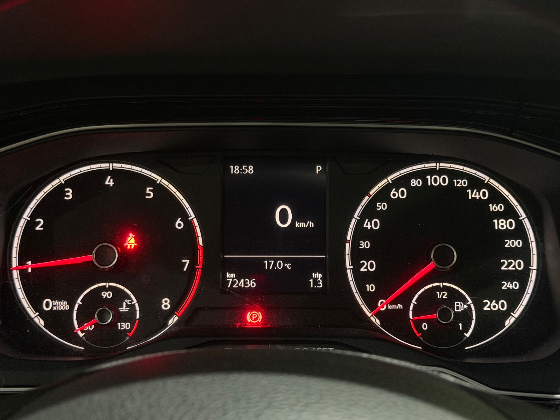 VOLKSWAGEN POLO