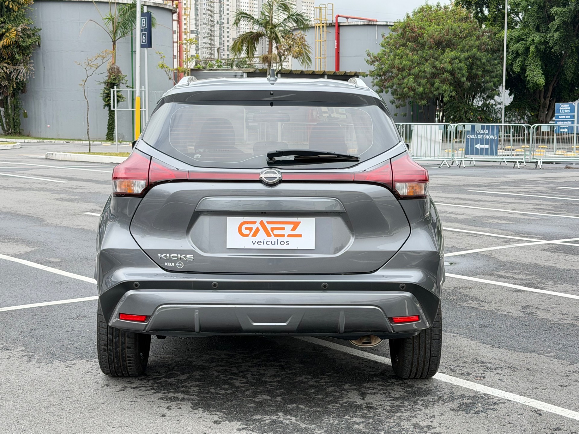 NISSAN KICKS