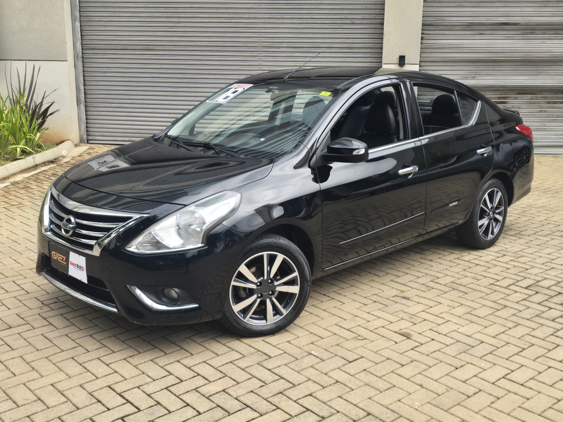 NISSAN VERSA