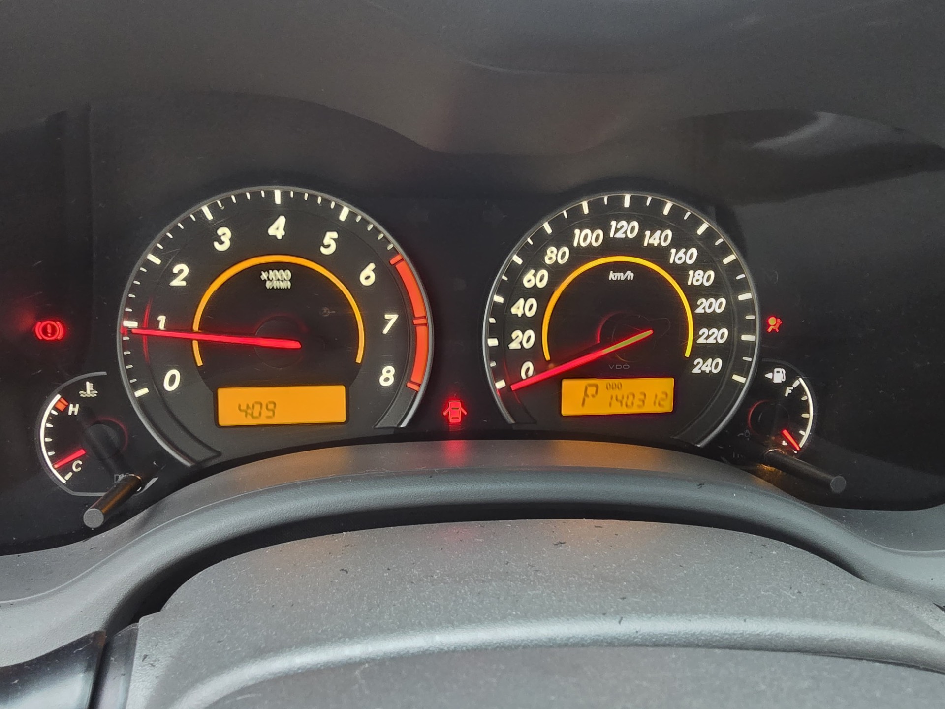 TOYOTA COROLLA