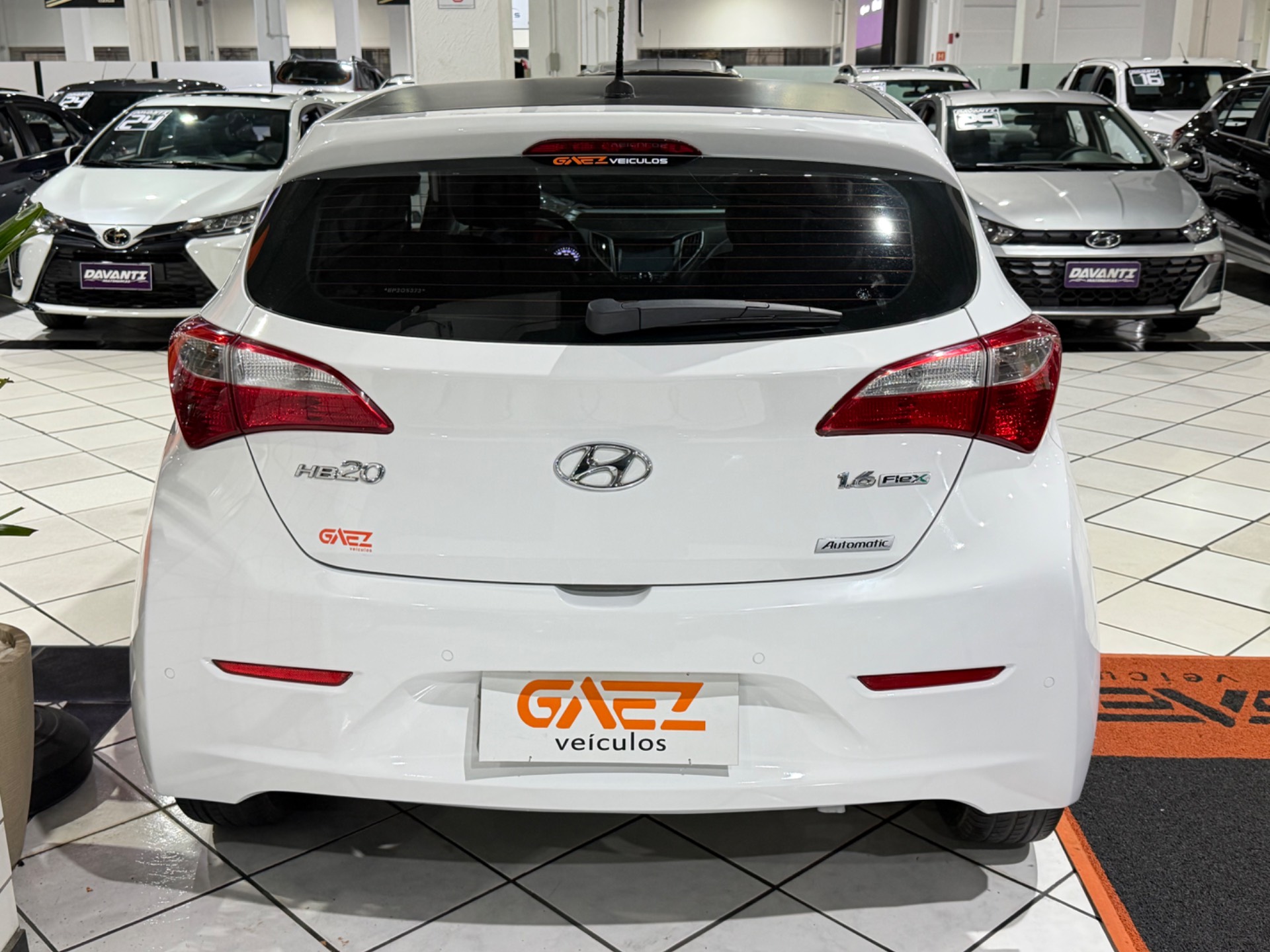 HYUNDAI HB20