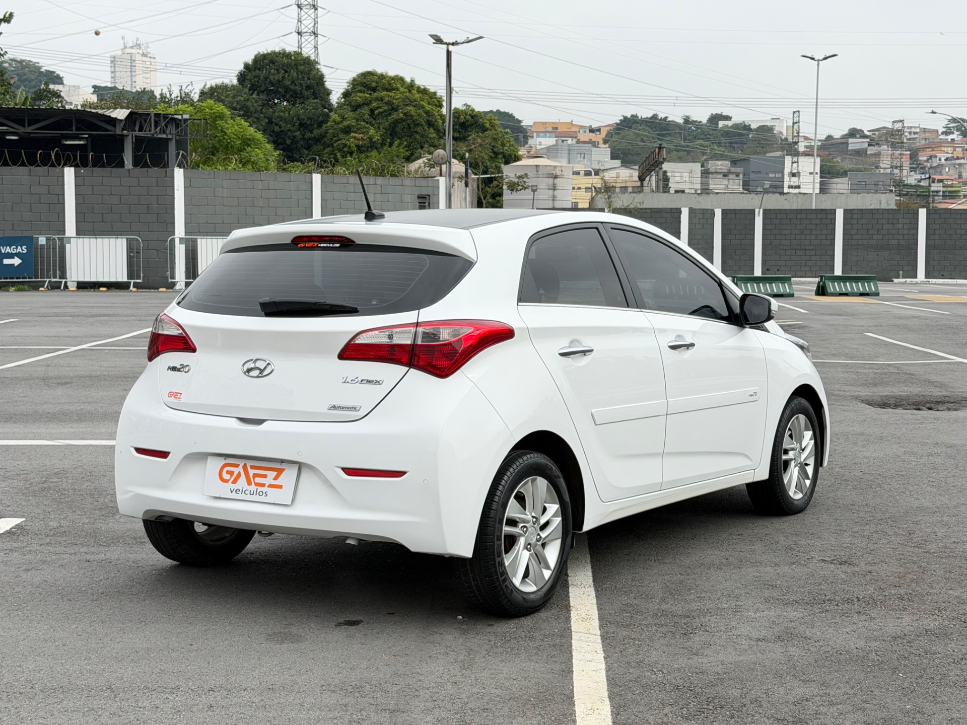 HYUNDAI HB20
