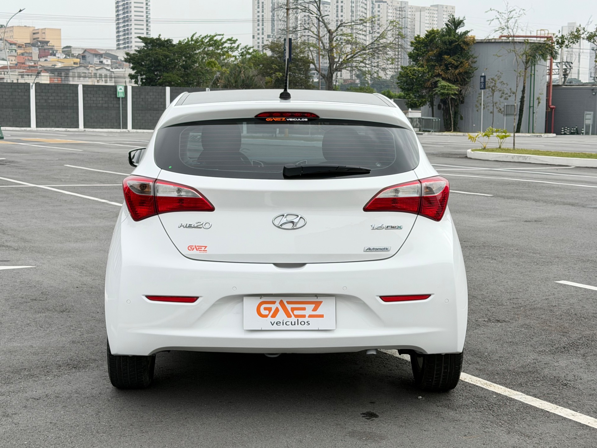 HYUNDAI HB20