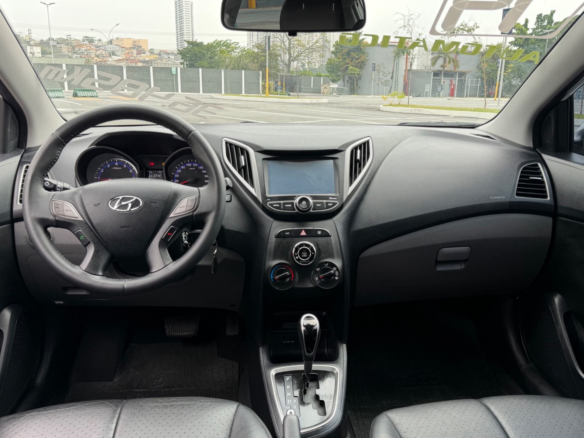 HYUNDAI HB20