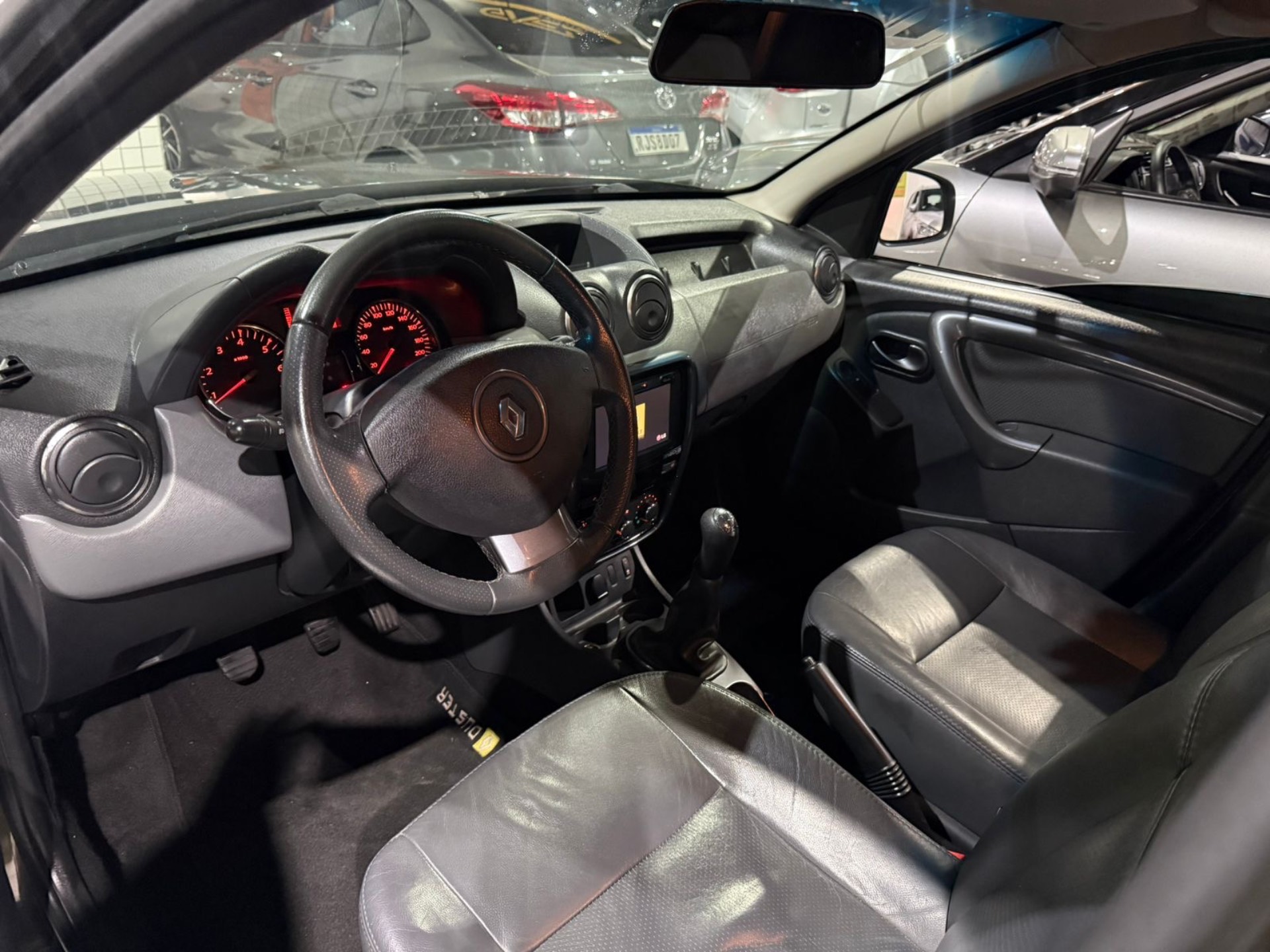 RENAULT DUSTER