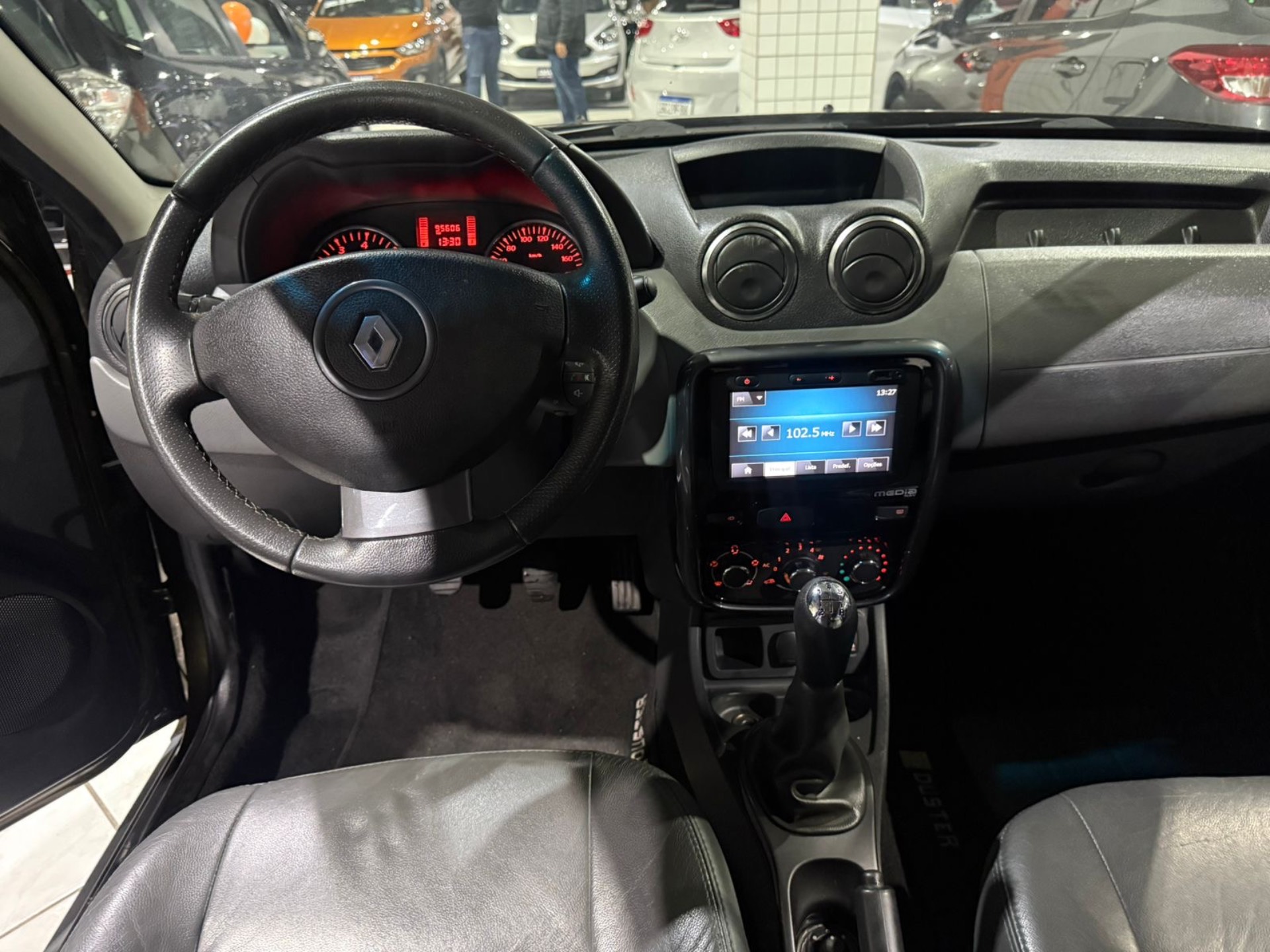 RENAULT DUSTER