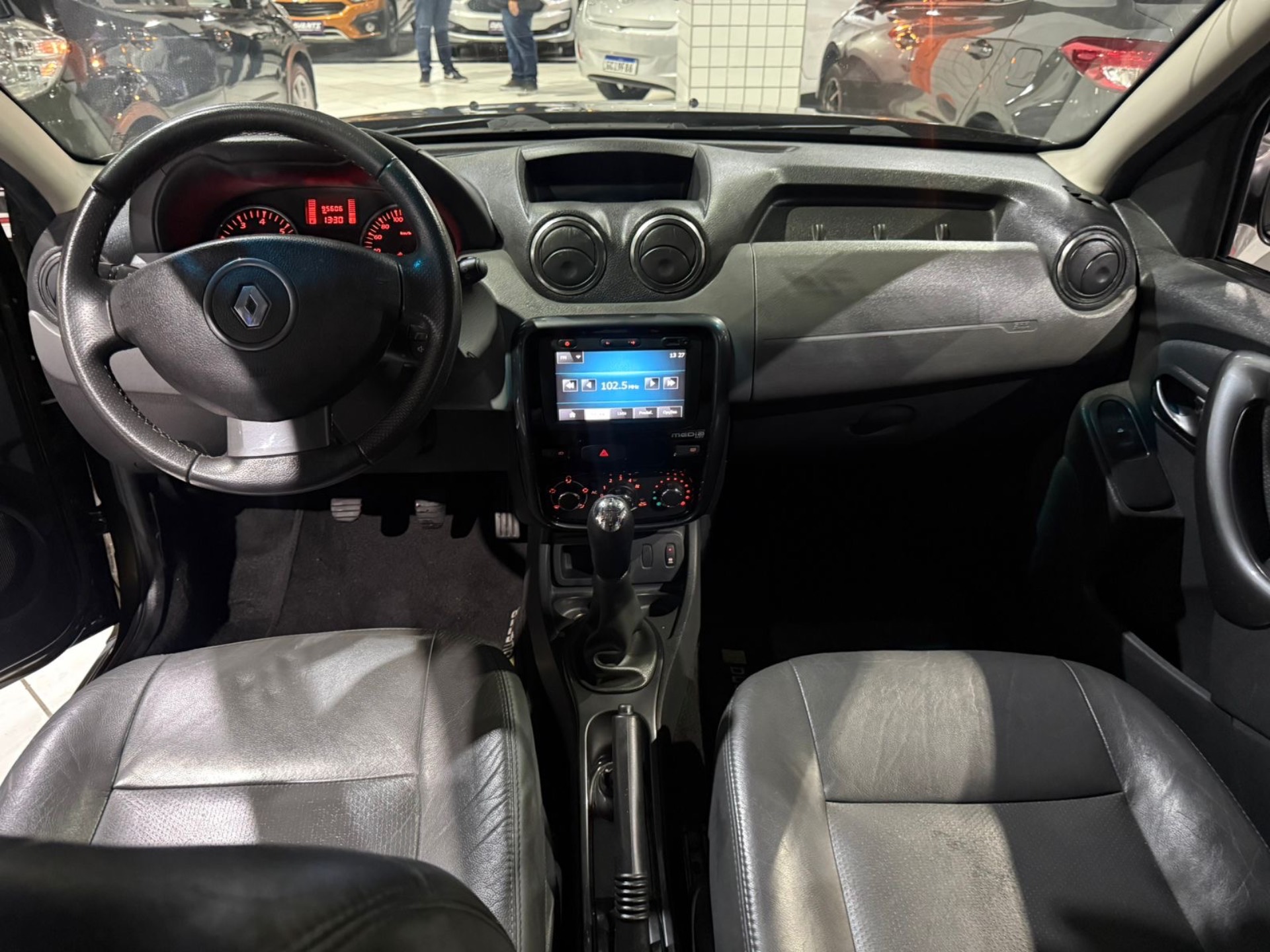 RENAULT DUSTER