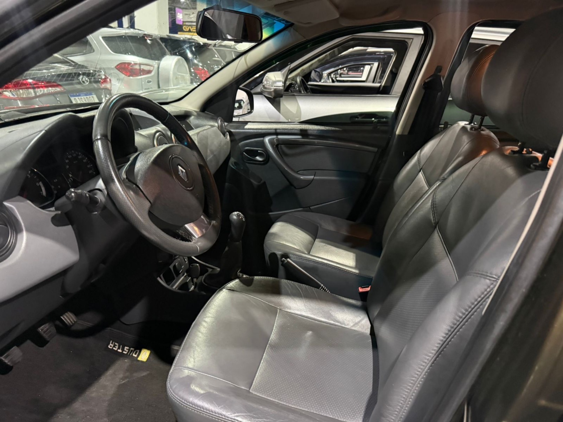 RENAULT DUSTER