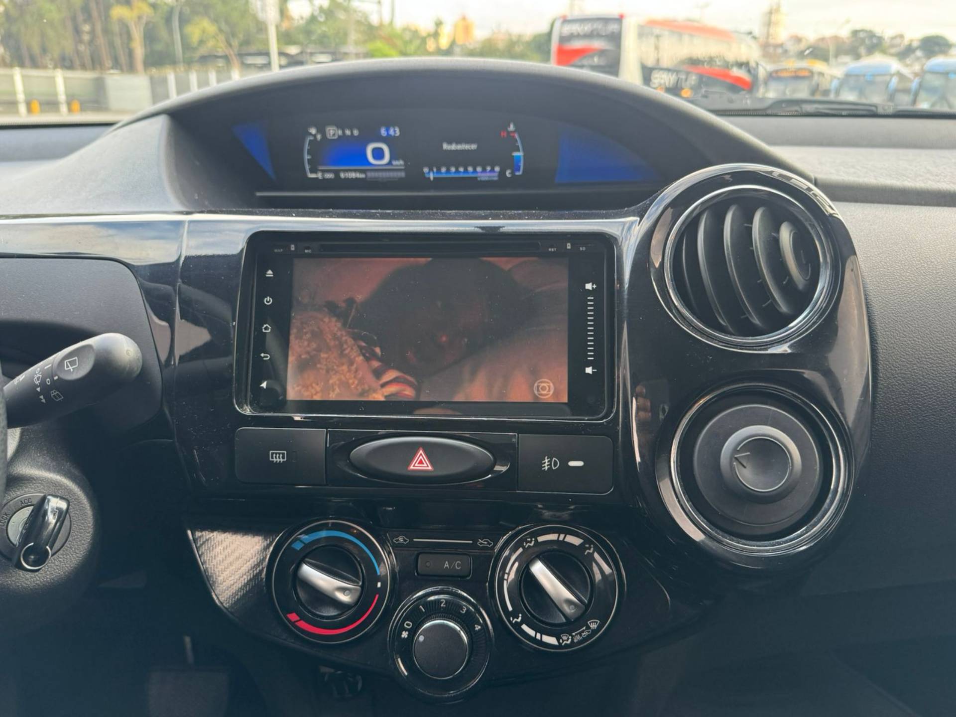 TOYOTA ETIOS
