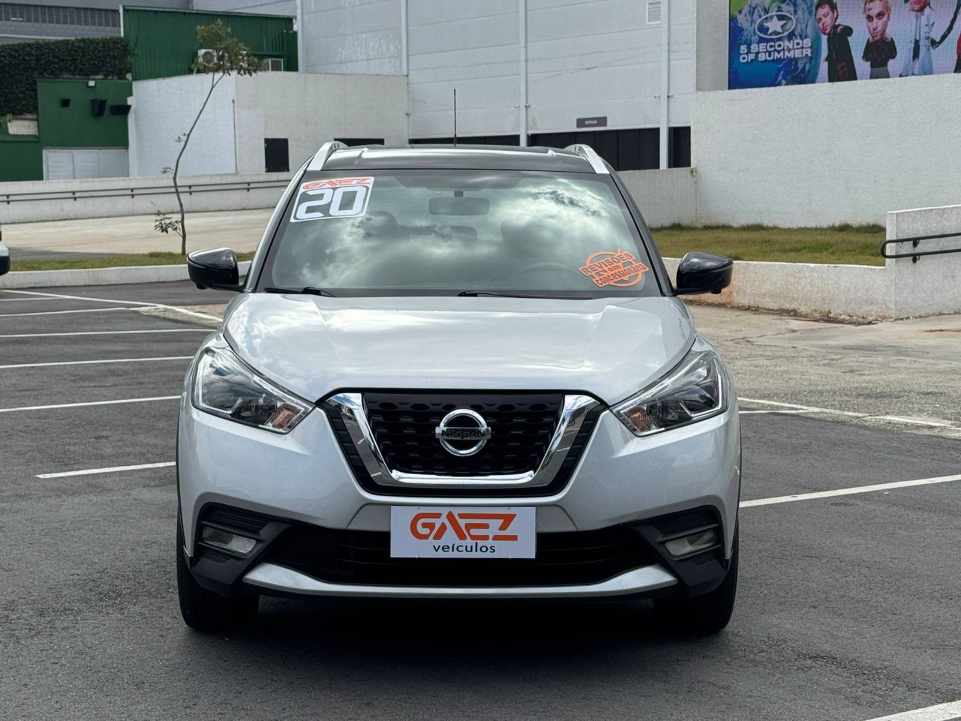 NISSAN KICKS