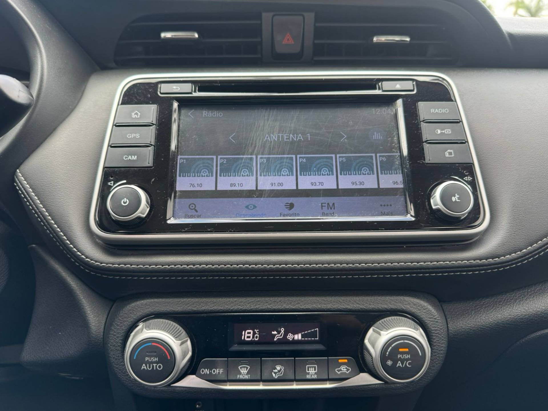 NISSAN KICKS