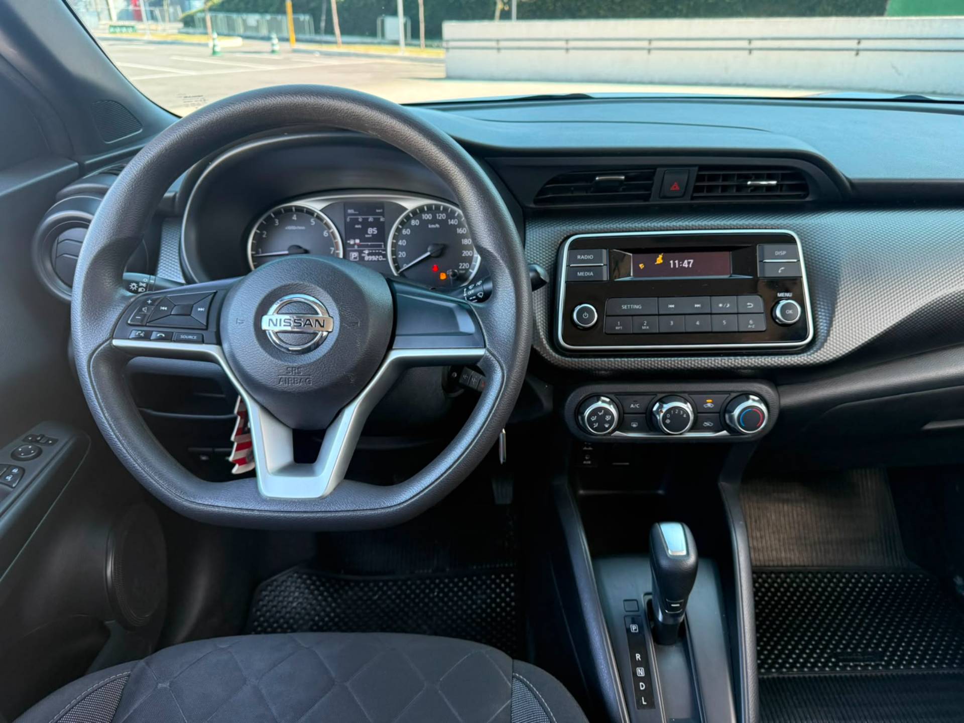 NISSAN KICKS