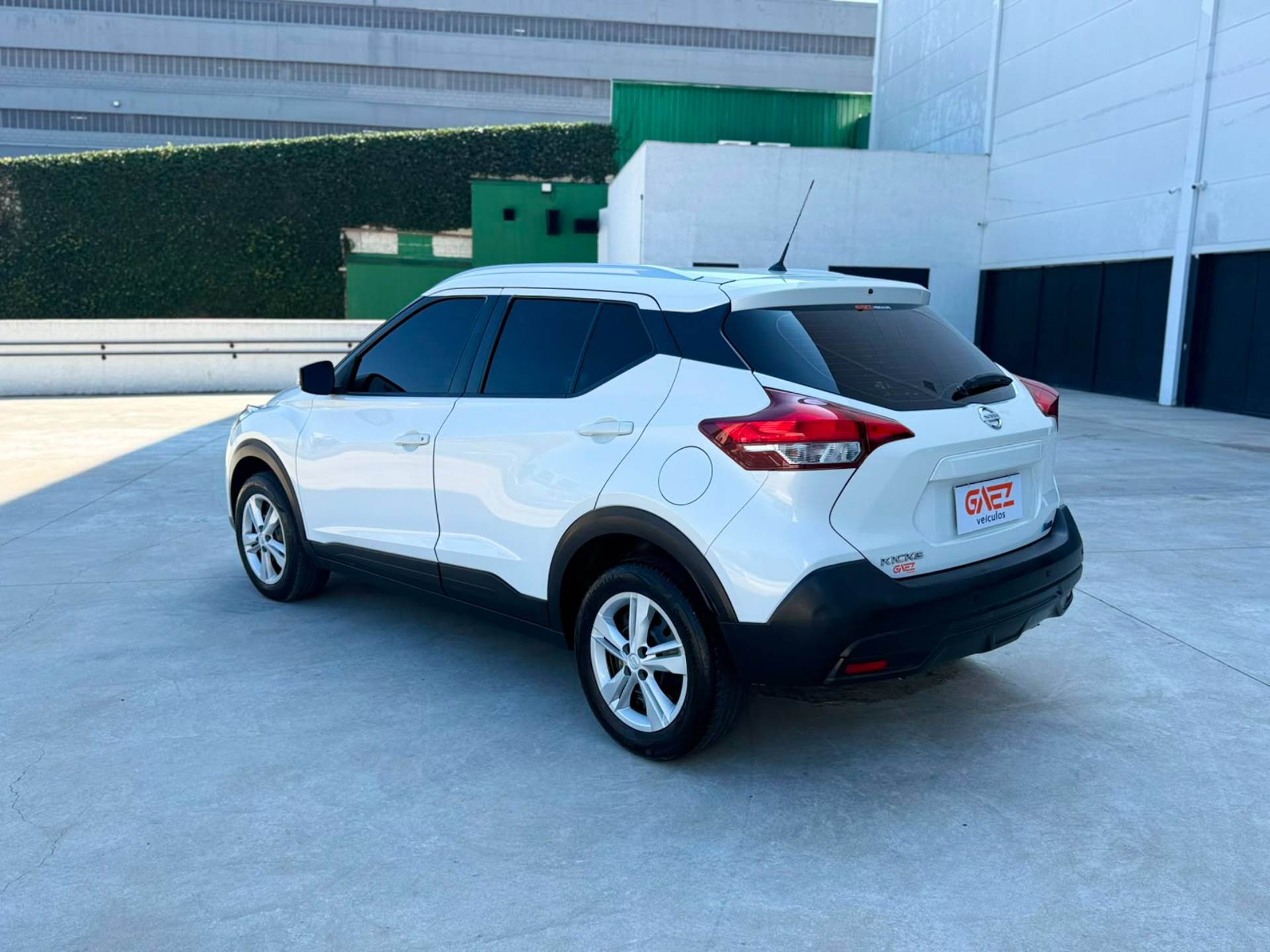 NISSAN KICKS