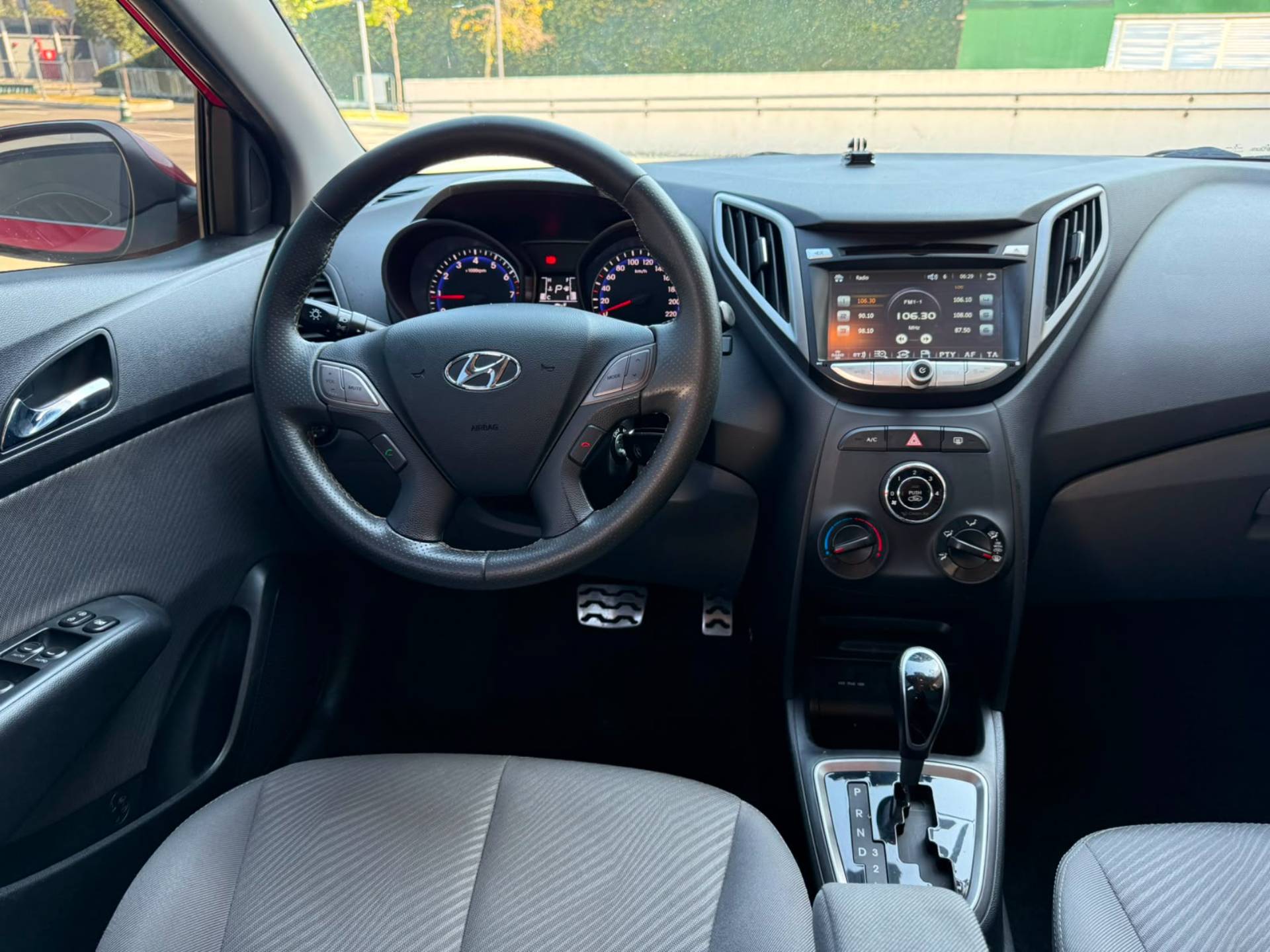 HYUNDAI HB20X