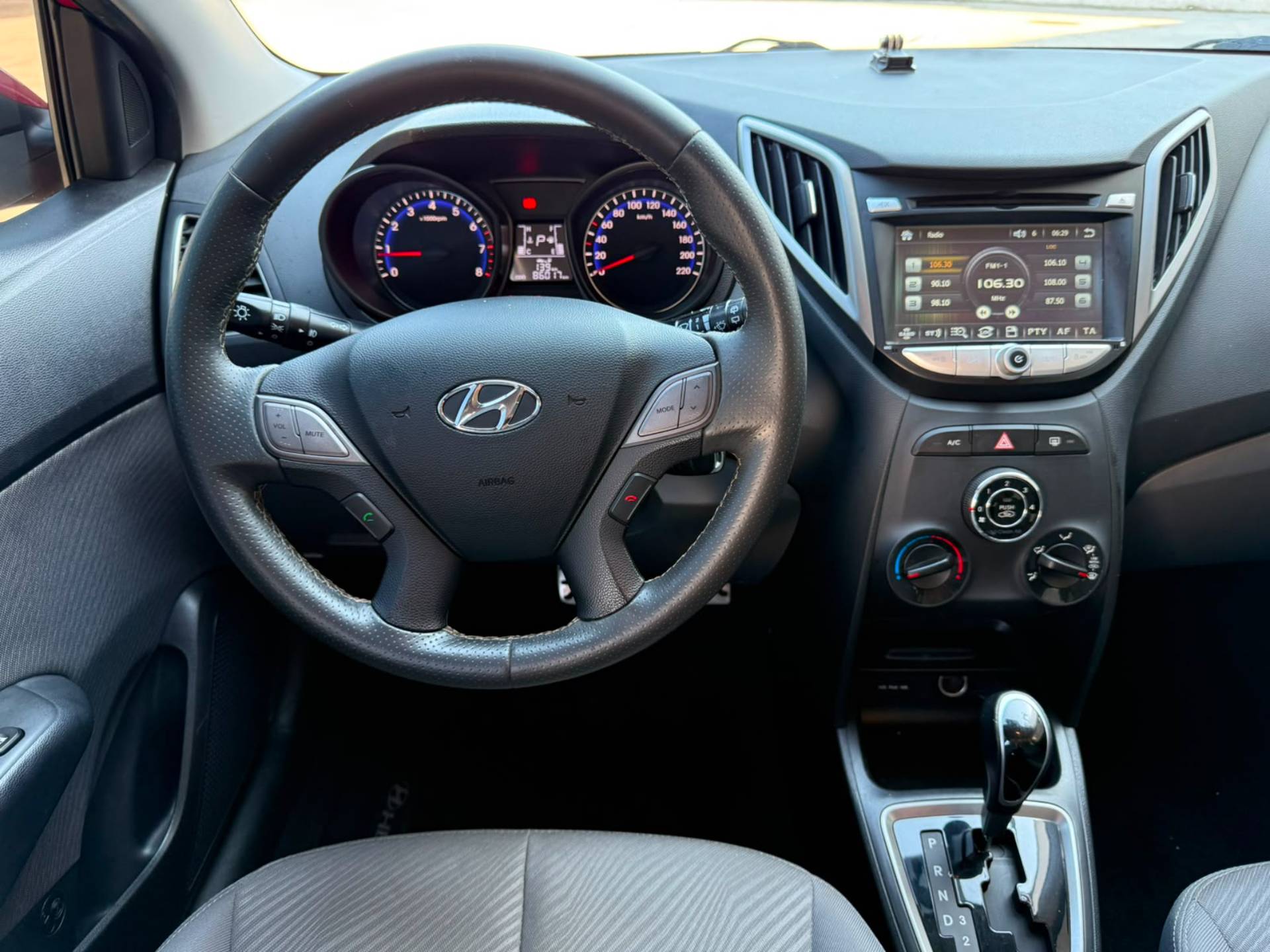 HYUNDAI HB20X