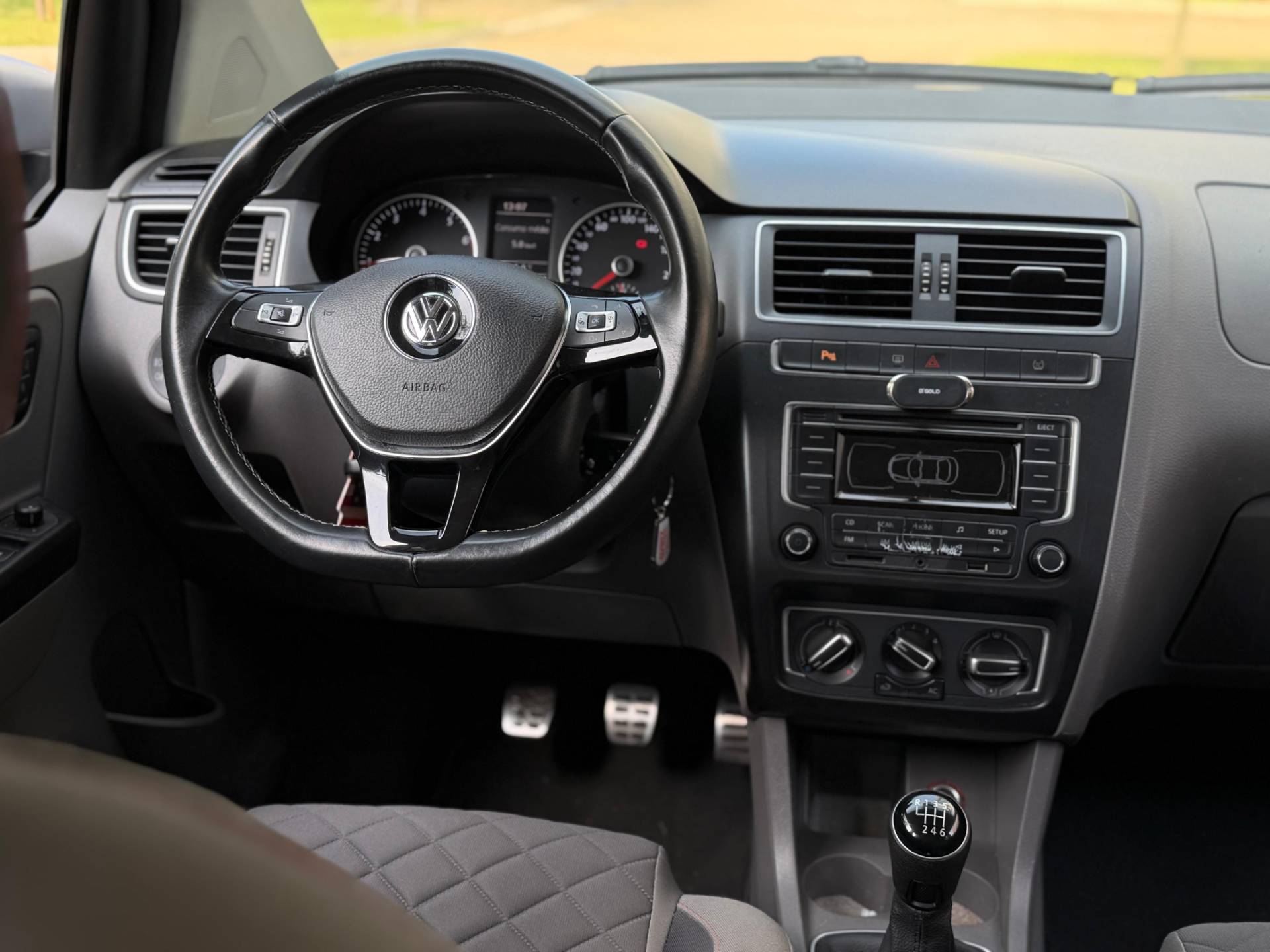 VOLKSWAGEN FOX