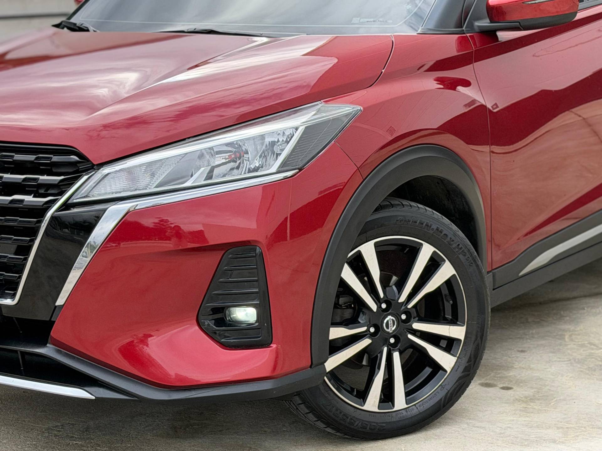 NISSAN KICKS